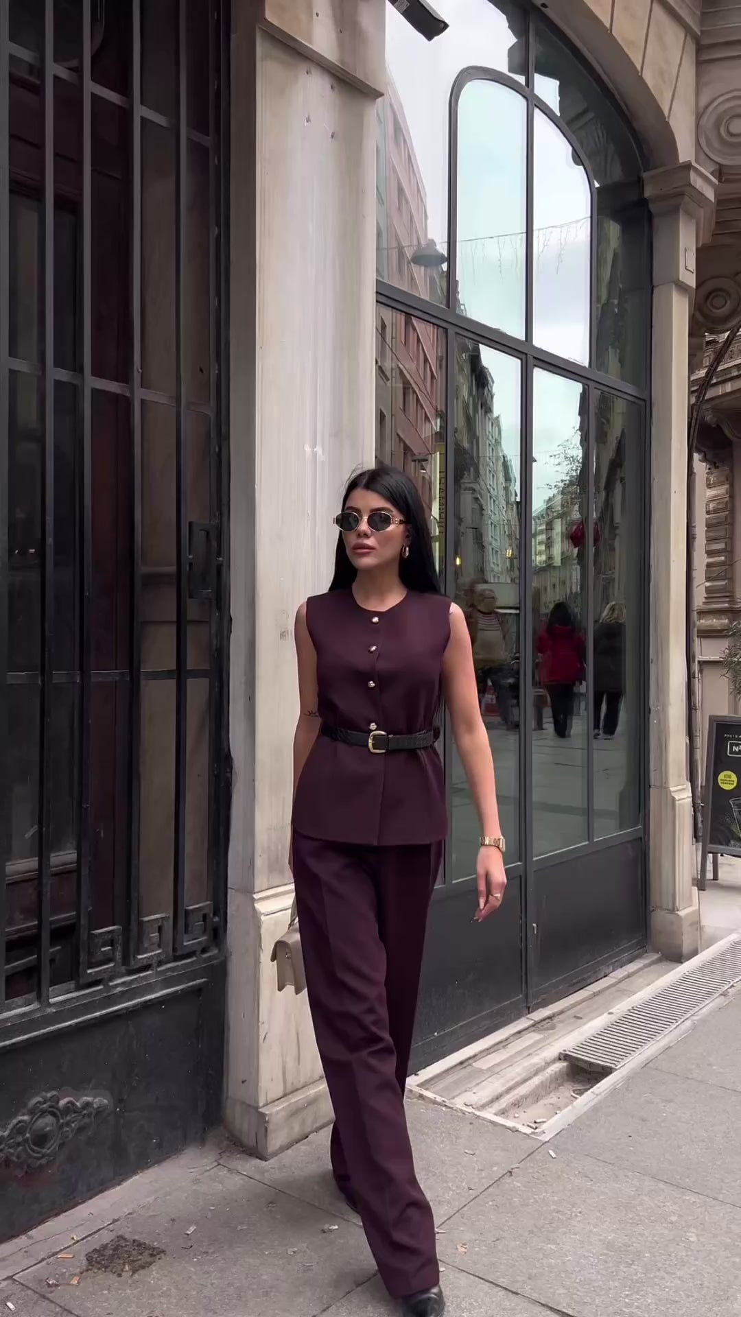 Елегантен Комплет Со Каиш