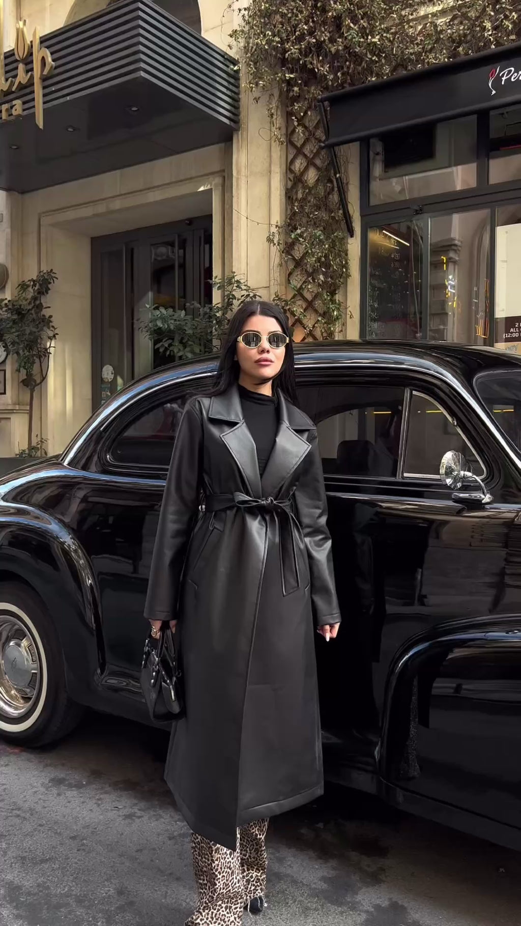 Кожен мантил