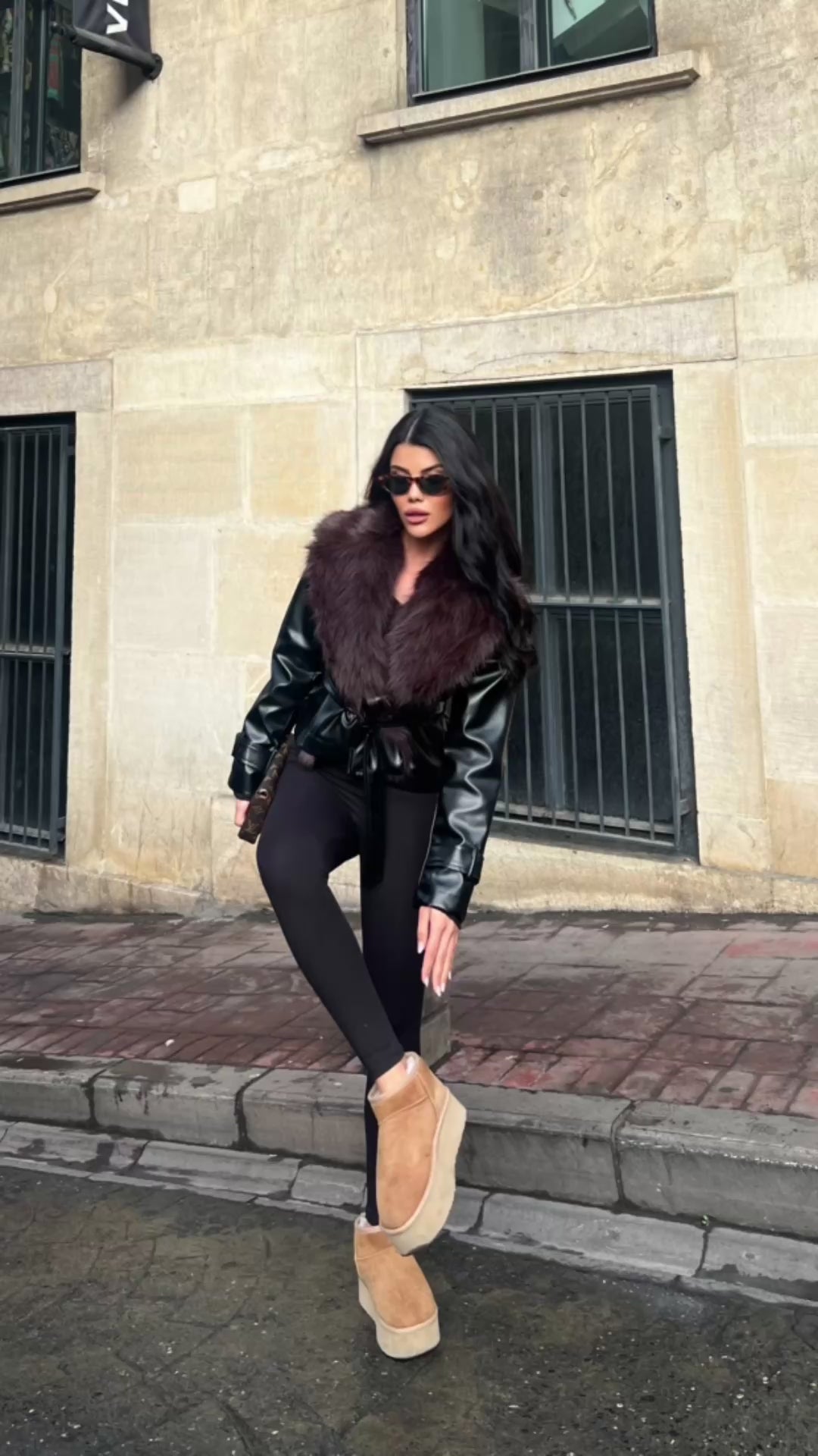 Крзна Кожна Јакна